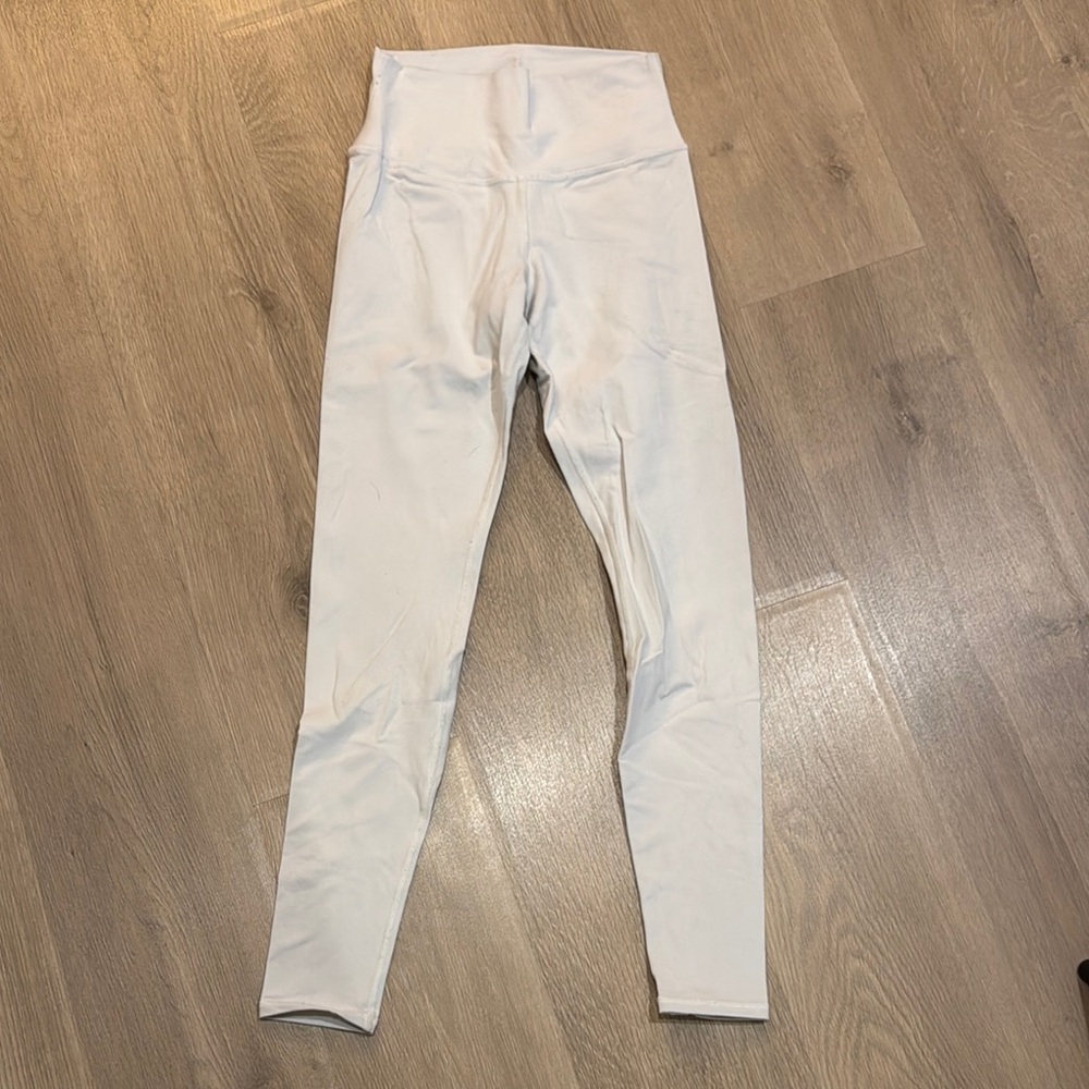 Alo Leggings with Slim Fit and Full Length